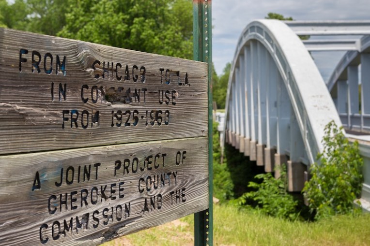 06-rainbow-curve-bridge