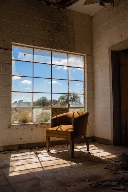 17 glenrio-inside-chair-3