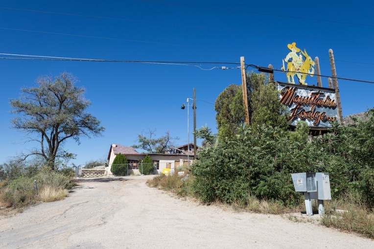 46 mountain-lodge-carnuel