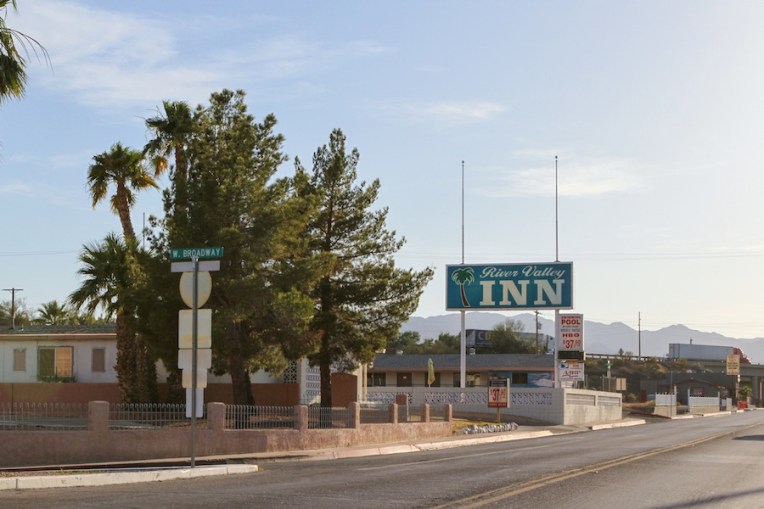 10 needles-river-valley-inn