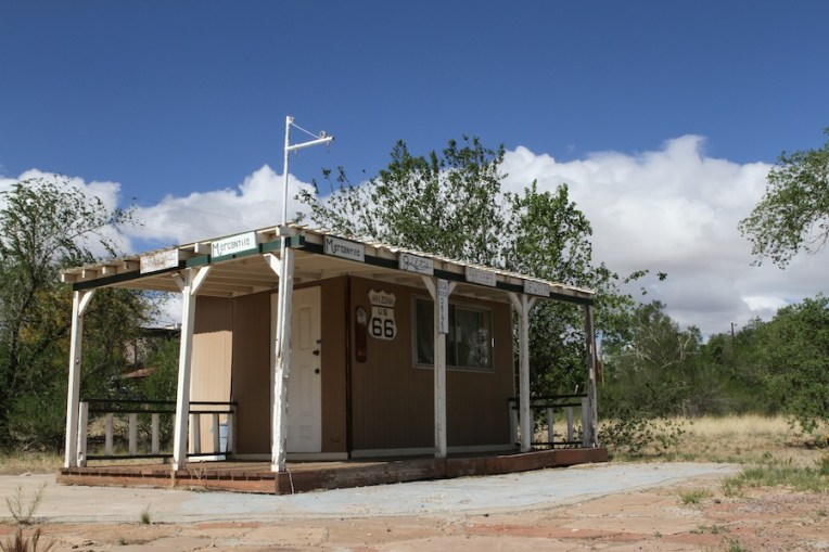 12 Ash-Fork8 gift shop