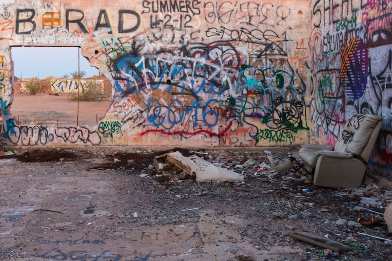 41 cadiz-ruins-color