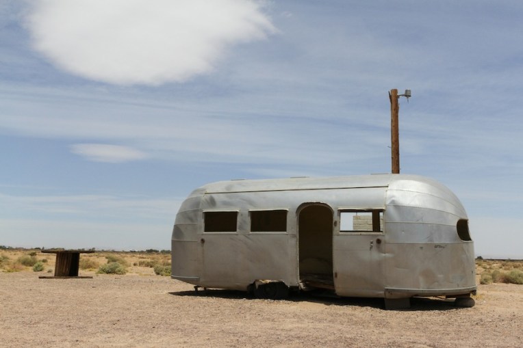 25 airstream-bagdad-cafe